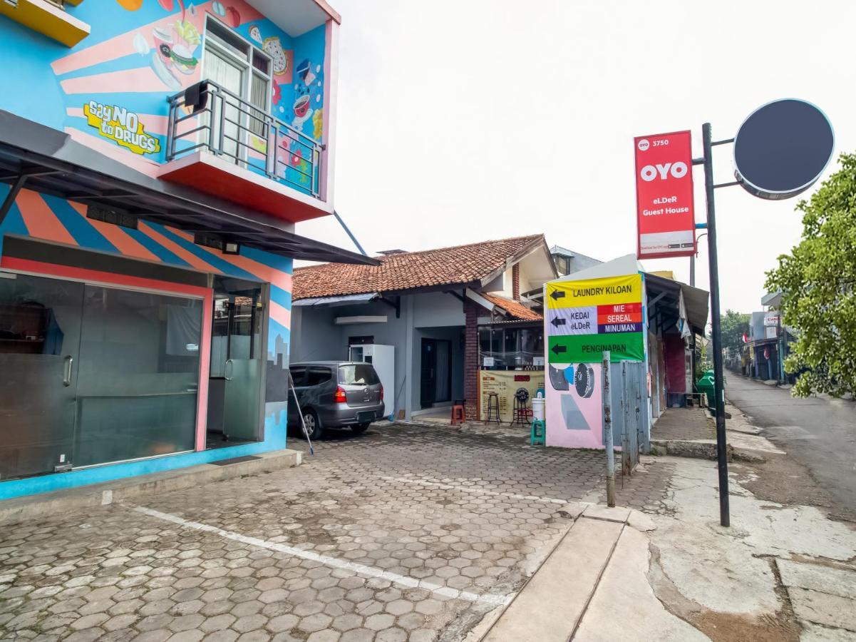 Oyo 3750 Elder Guest House Bandung Exterior photo